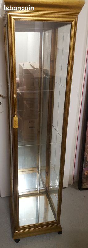 Belle colonne avec étagères en verre (image 4)