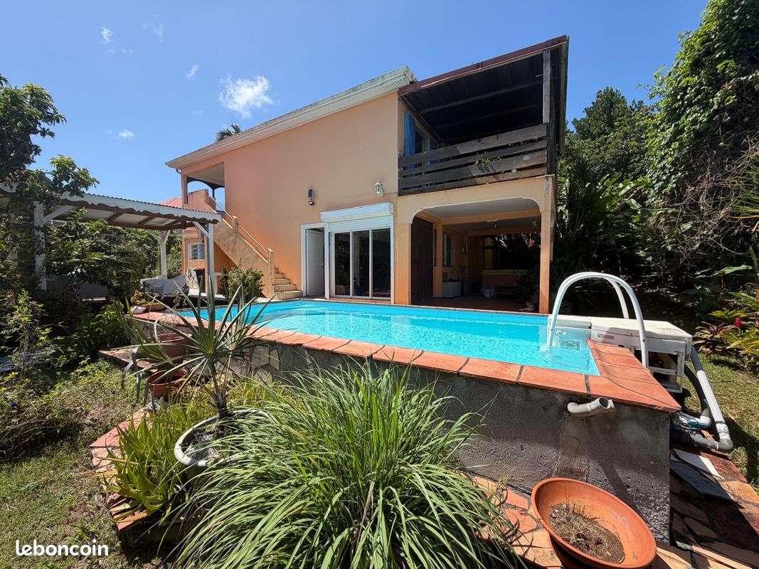 Maison 5 pièces 182 m² · à Baie-Mahault · 182 m² · 429 000 €
