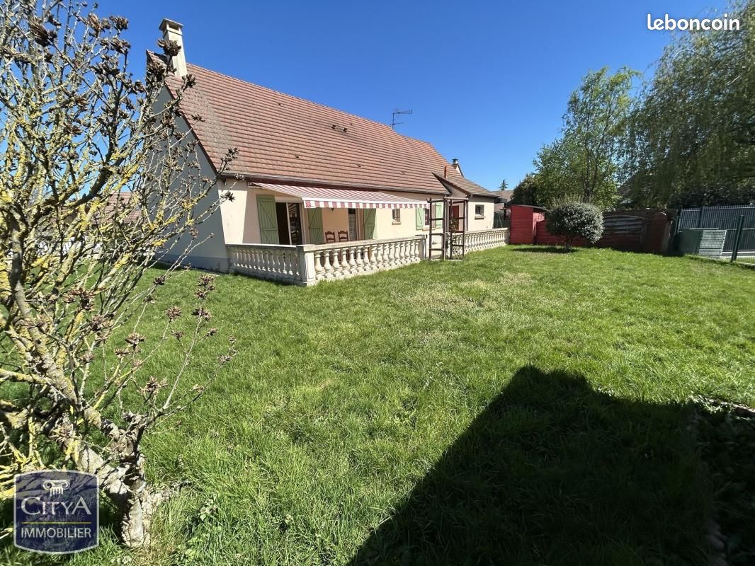 Maison 4 pièces 96 m² · à Ruaudin · 96 m² · 228 000 €