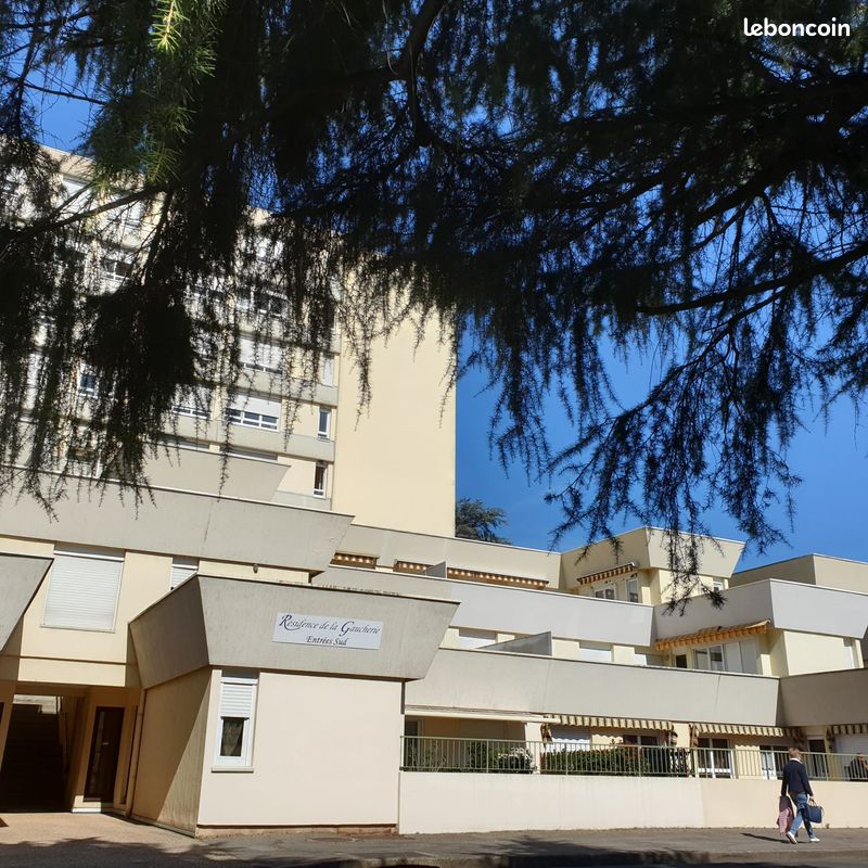 Appartement 4 pièces 93 m² · à Vierzon · 93 m² · 58 500 €