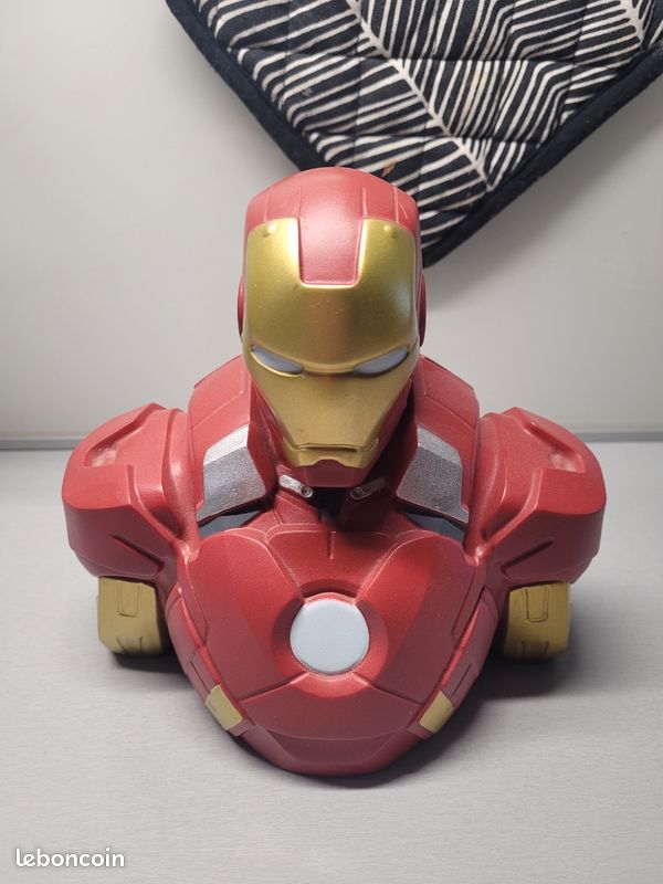 Monogram Marvel Buste Tirelire Ultron, MG68253, Multicolore