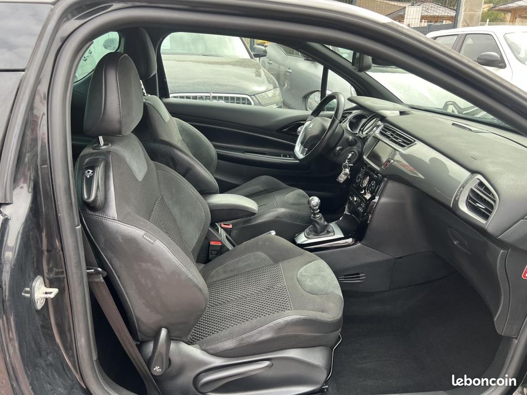 DS DS 3 1.6 HDi - 115 BERLINE Sport DISTRIBUTION OK (image 14)