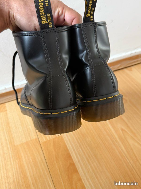 Dr. Martens 1460 noires cuir – Taille 40 – Très bon état (image 9)