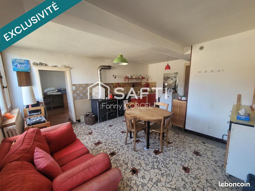 Maison 5 pièces 83 m² · à Stigny · 83 m² · 49 000 €