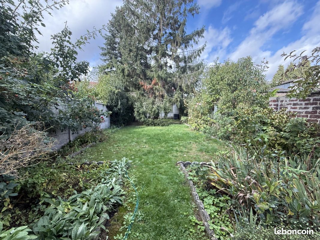 Maison 5 pièces 95 m² · à Croix · 95 m² · 159 800 €