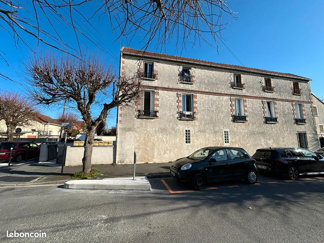 Immeuble 11 pièces 220 m² · à Villiers-le-Bel · 220 m² · 780 000 €