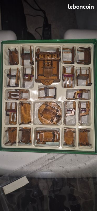 Meuble pour maison de poupée (image 1)