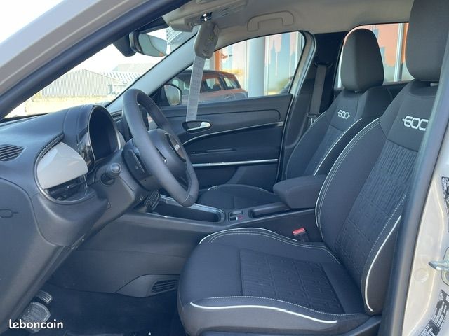 Fiat 600 1.2 HYBRID 145 POP EDCT6 (image 7)
