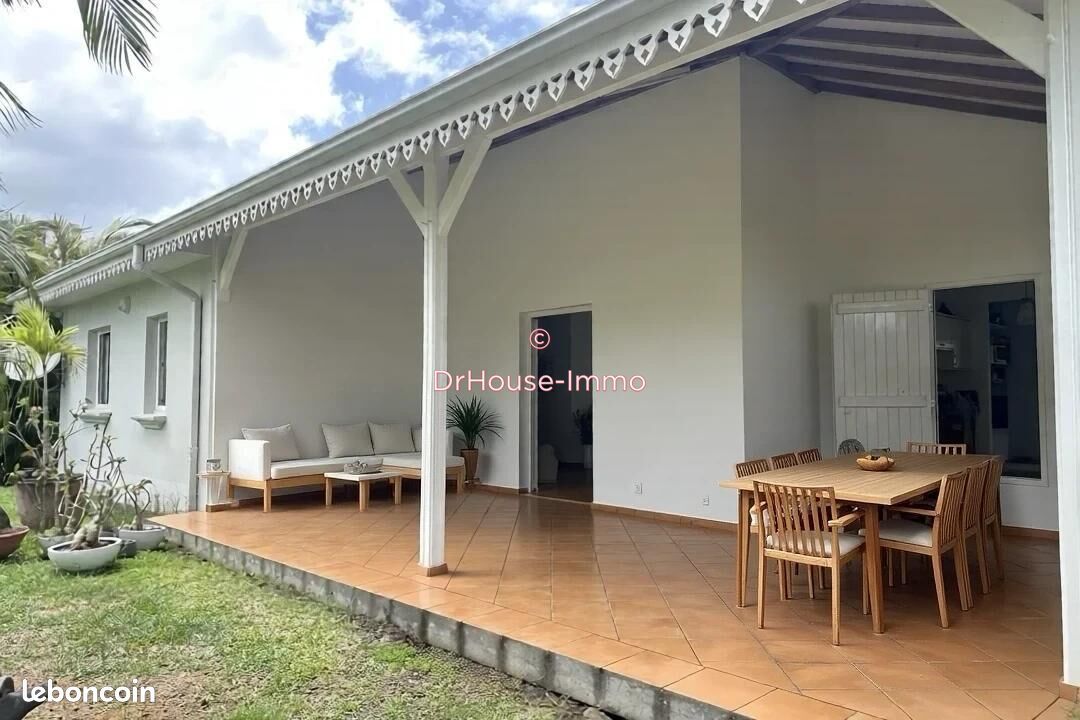 Maison 4 pièces 114 m² · à Les Trois-Îlets · 114 m² · 380 000 €
