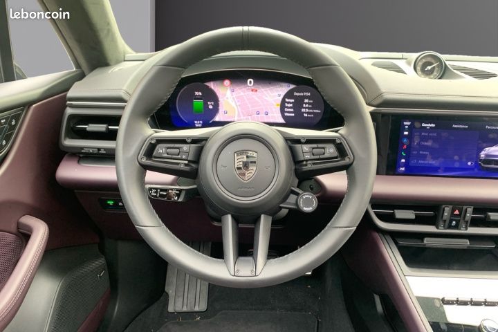PORSCHE MACAN TURBO 639CV Garantie 12 mois Pack chrono toit ouvrant premiere main (image 12)