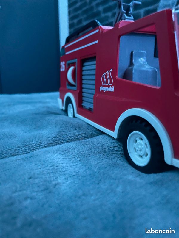 Camion de pompier Playmobil (image 3)