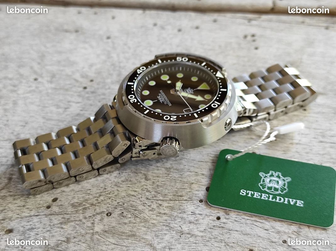 TRES BELLE MONTRE PLONGEE HOMME AUTOMATIQUE 300m avec SEIKO NH35 MOUVEMENT (image 15)