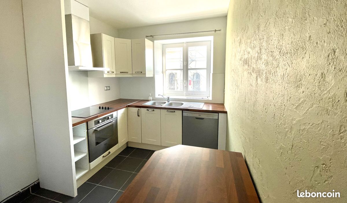 Appartement 4 pièces 81 m² · à La Roche-sur-Yon · 81 m² · 1 000 €