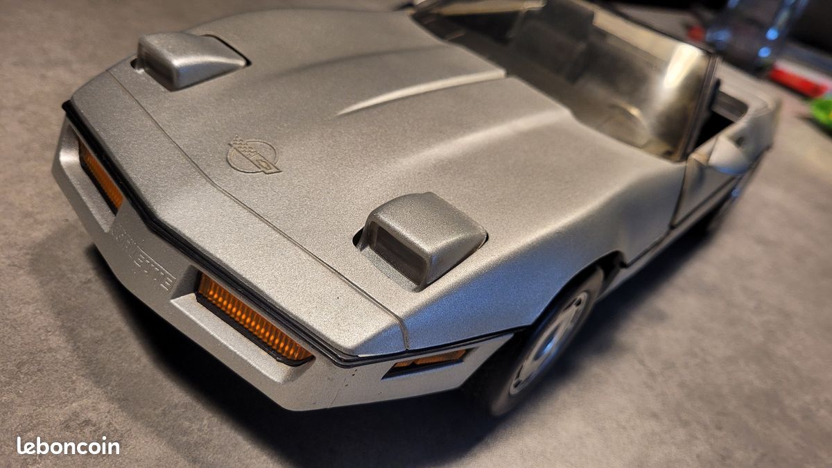 Corvette motorisée grande miniature (image 3)