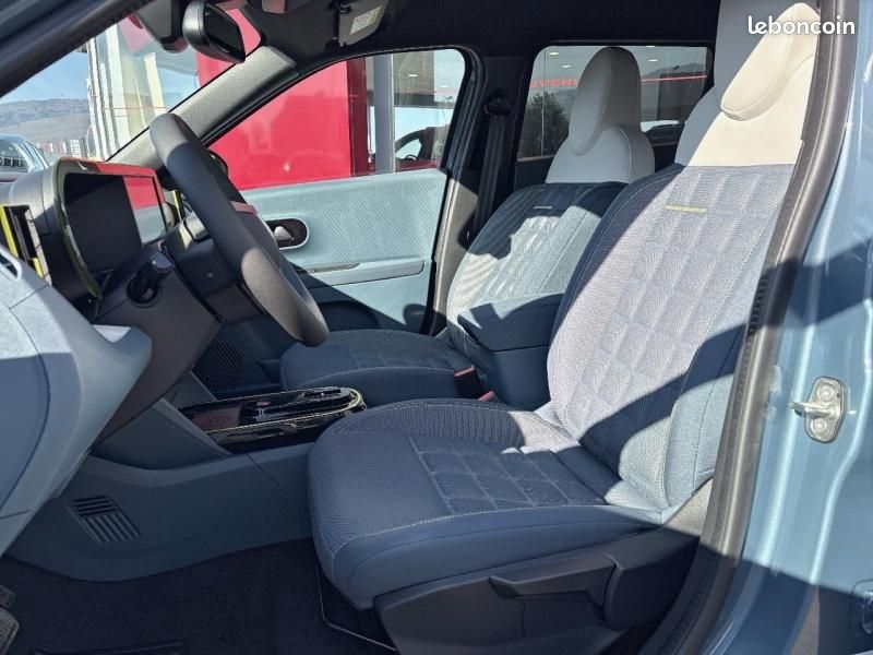 Fiat Grande Panda 1.2 Hybrid Turbo 110ch La Prima eDCT6 (image 9)