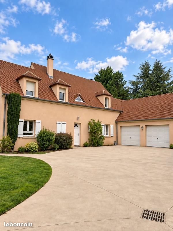 Maison 7 pièces 285 m² · à Feucherolles · 285 m² · 1 250 000 €