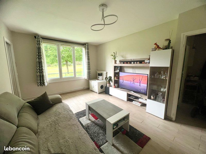 Appartement 3 pièces 66 m² · à Mennecy · 66 m² · 150 000 €