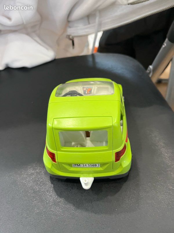 Voiture playmobil avec personnages (image 4)