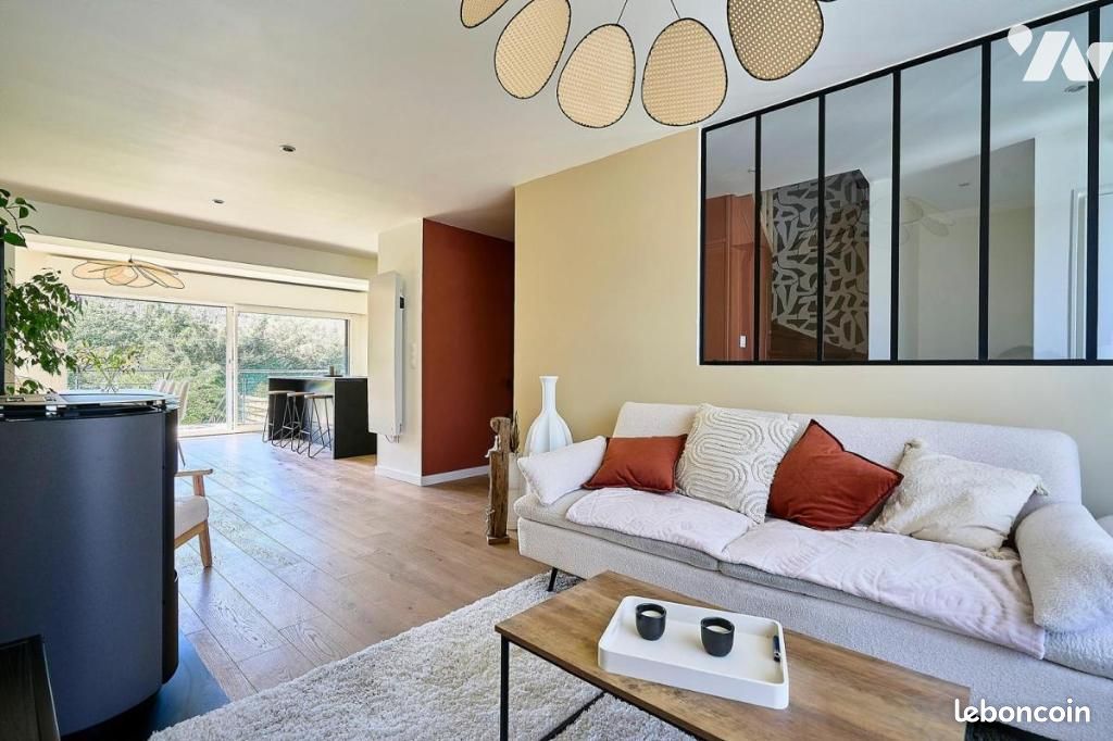 Maison 7 pièces 126 m² · à Saint-André-lez-Lille · 126 m² · 525 000 €