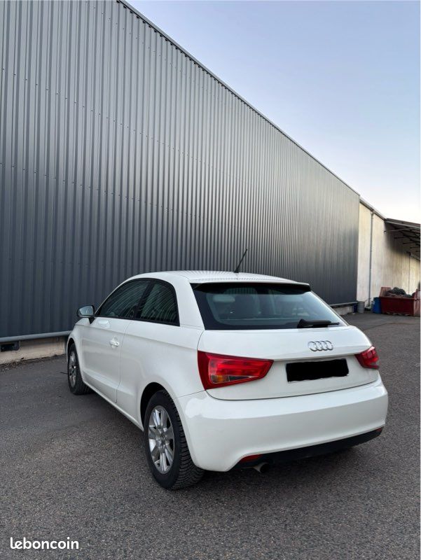 Audi A1 1.6 TDI 90ch (image 3)