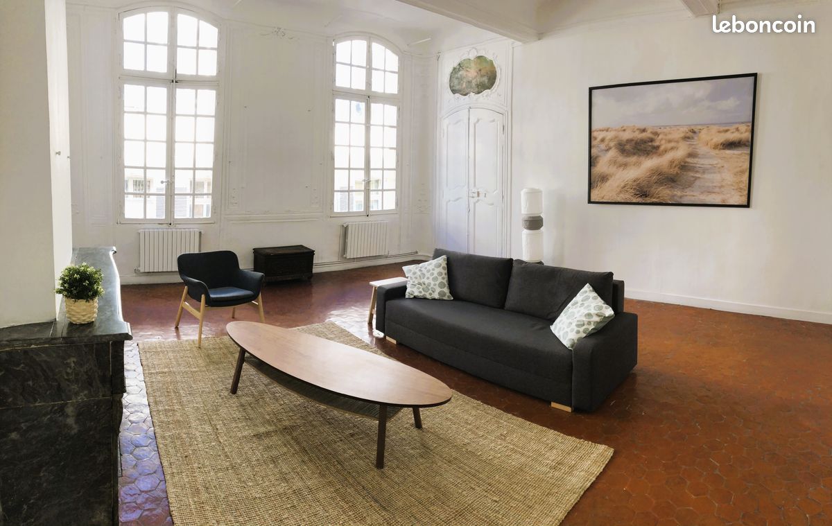 Appartement 5 pièces 140 m² · à Aix-en-Provence · 140 m² · 1 689 €