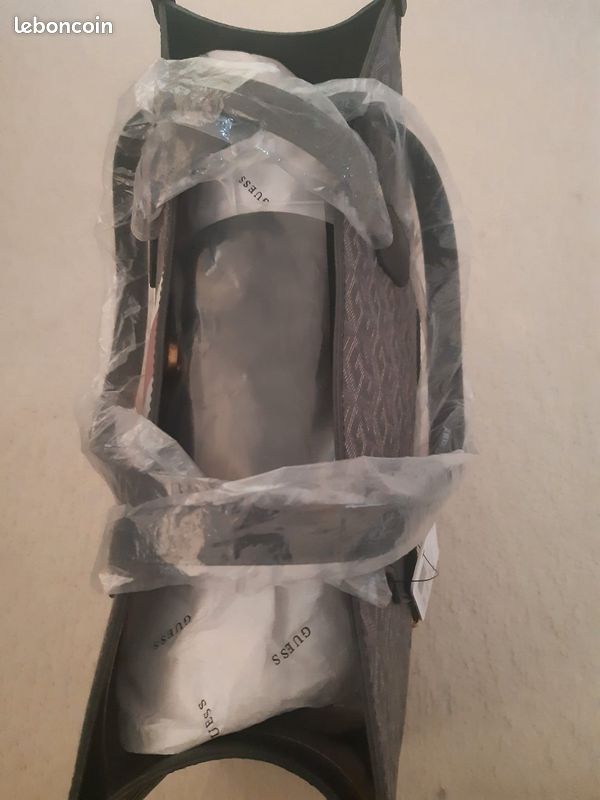 Sac guess neuf (image 4)