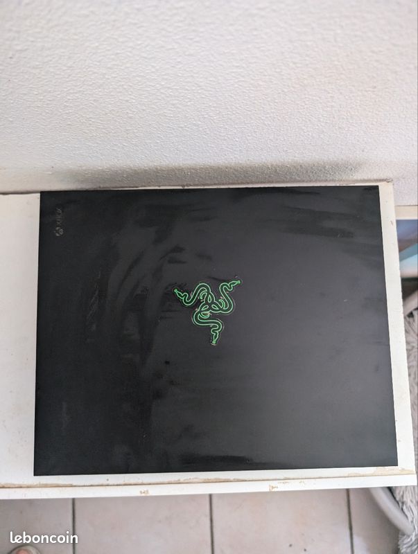 Xbox one X (image 2)