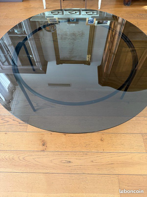 Table basse design Éric Jourdan Ligne Roset Liam verre fumé (image 3)