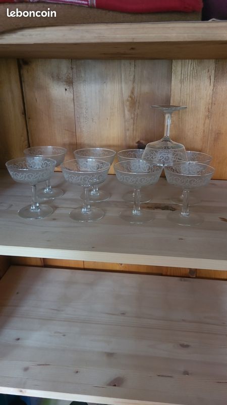 Coupe a champagne gravé (image 4)