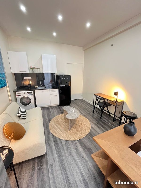 Appartement 1 pièce 24 m² · à Paris · 24 m² · 319 000 €