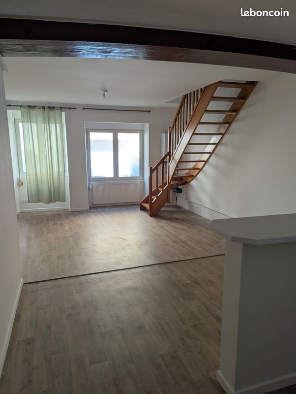 Appartement 2 pièces 71 m² · à Héricourt · 71 m² · 530 €