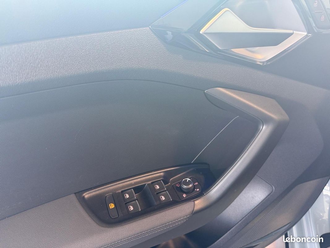 AUDI A1 Allstreet 35 TFSI 150 ch S tronic 7 Avus (image 19)