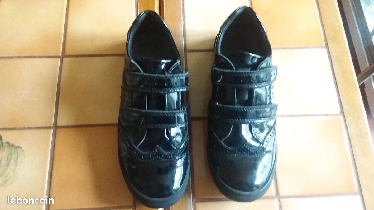 Chaussures GEOX en cuir verni pour fillette T 34 (image 1)