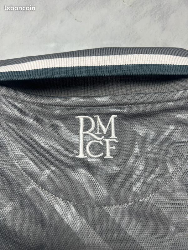 Maillot de football real de madrid saison 2024 gris adidas taille S (image 7)