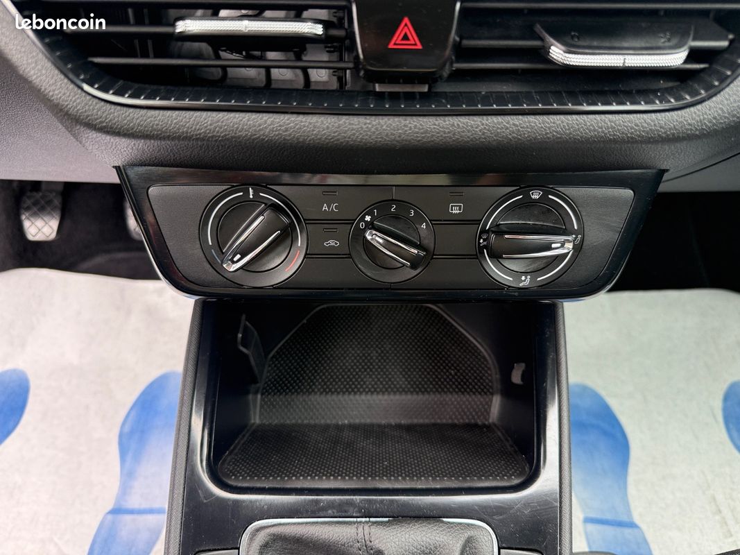 SKODA FABIA 1.0 Ambition 80 ch BVM5 TVA RECUPERABLE (image 24)