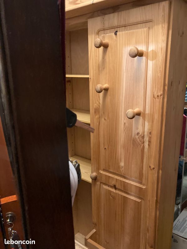 Petite armoire en pin naturel (image 2)