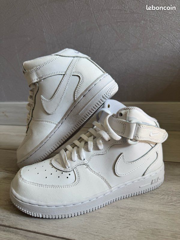 Pointure Taille Af1 Nike Air Force One Mid Blanches Taille/pointure