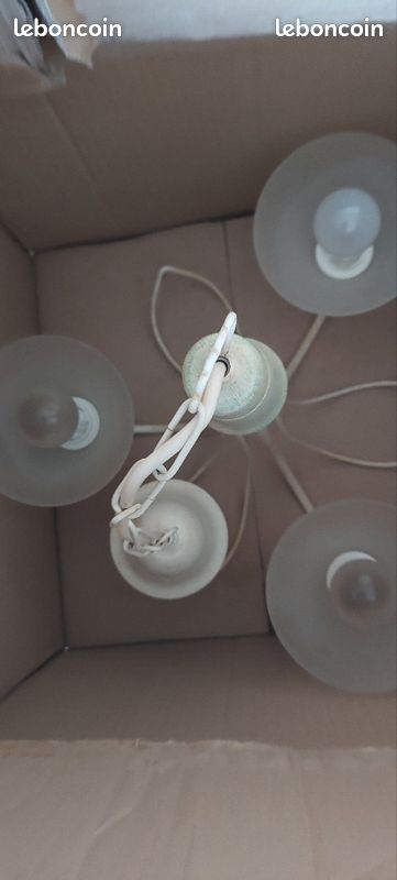Lustre beige 3 globes (image 1)