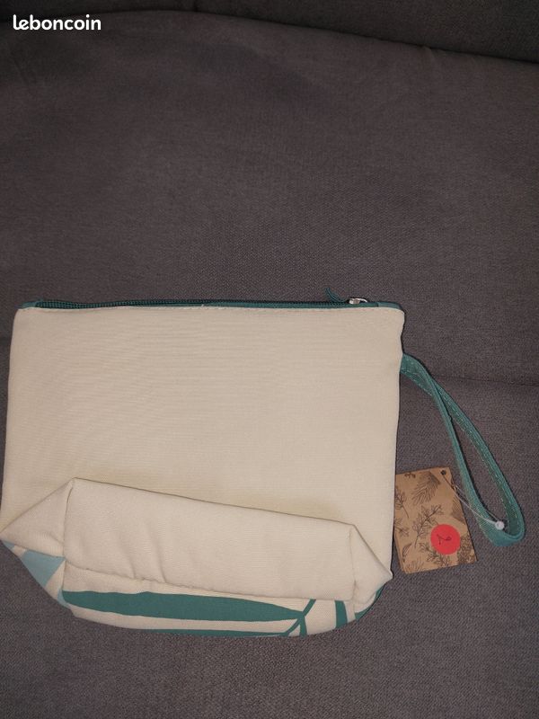Pochette maquillage (image 2)