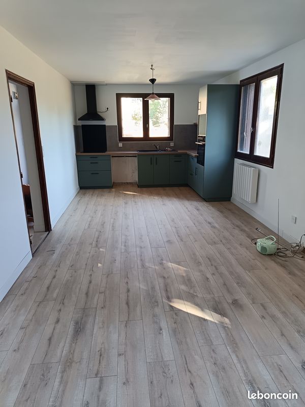 Appartement 3 pièces 70 m² · à Réquista · 70 m² · 450 €