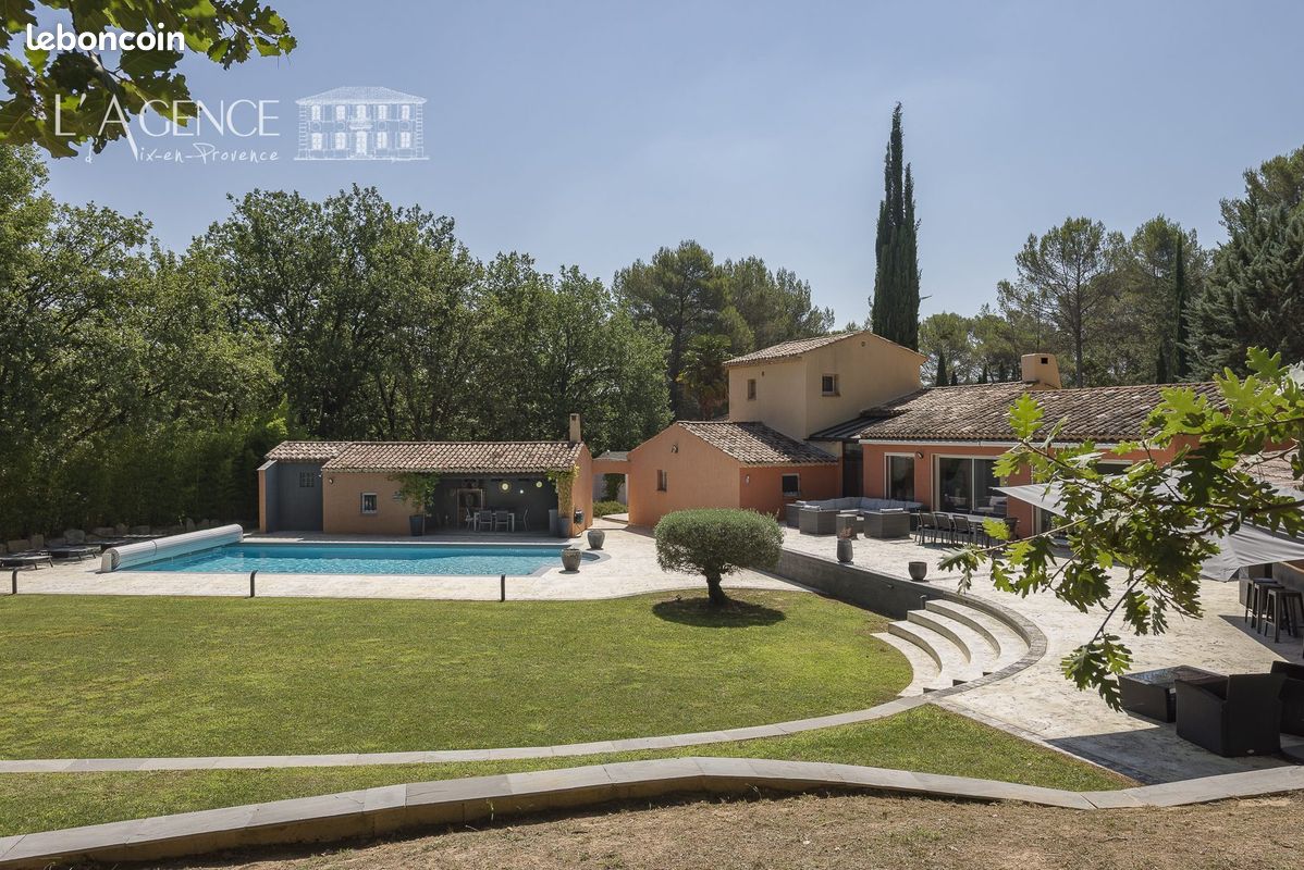 Maison 8 pièces 208 m² · à Peynier · 208 m² · 1 450 000 €