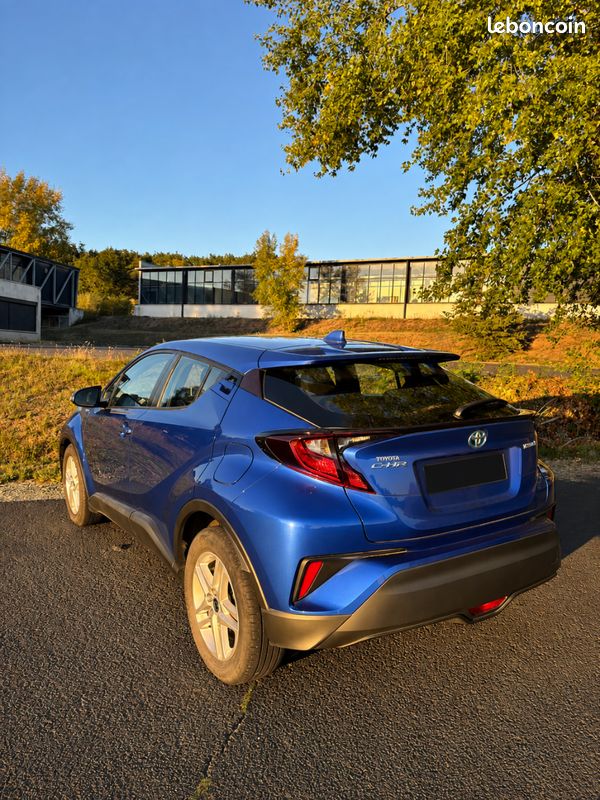 Toyota c-hr 1.8 hybride 122 édition (image 2)