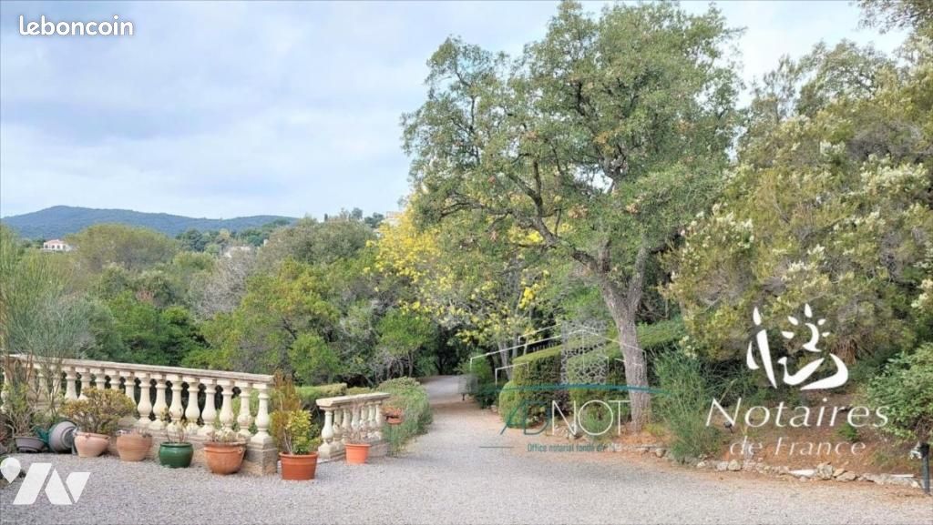 Maison 6 pièces 200 m² · à La Croix-Valmer · 200 m² · 2 650 000 €