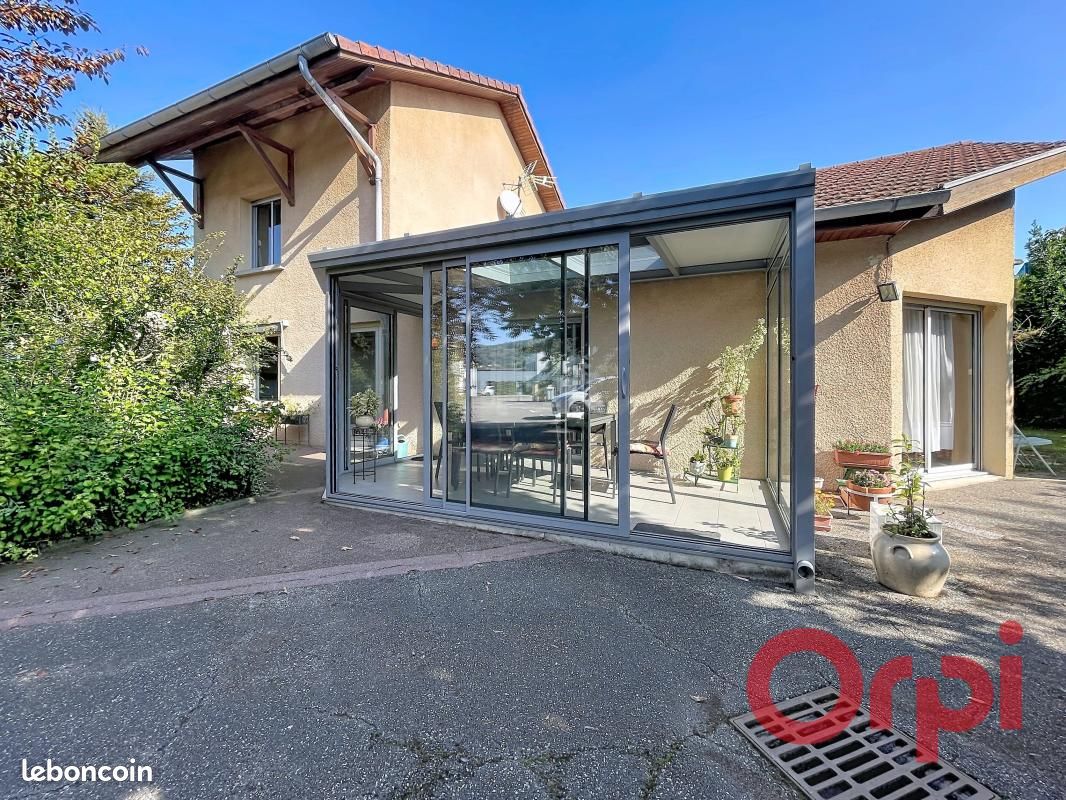 Maison 3 pièces 85 m² · à Bourgoin-Jallieu · 85 m² · 300 000 €