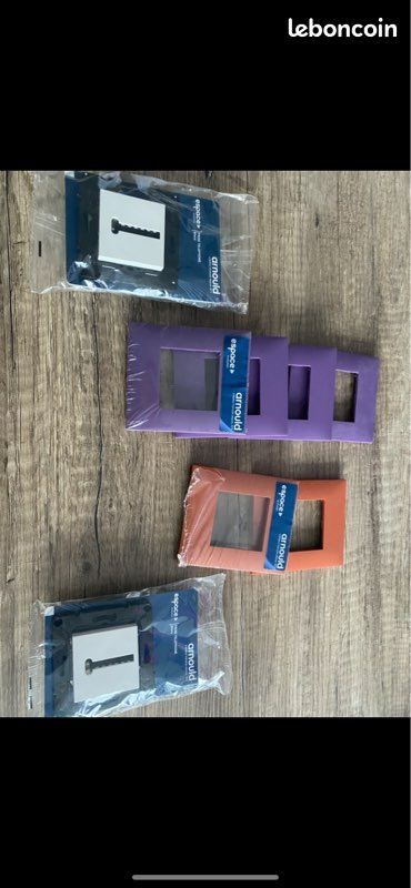 Cache prise électrique et prise téléphone (image 3)