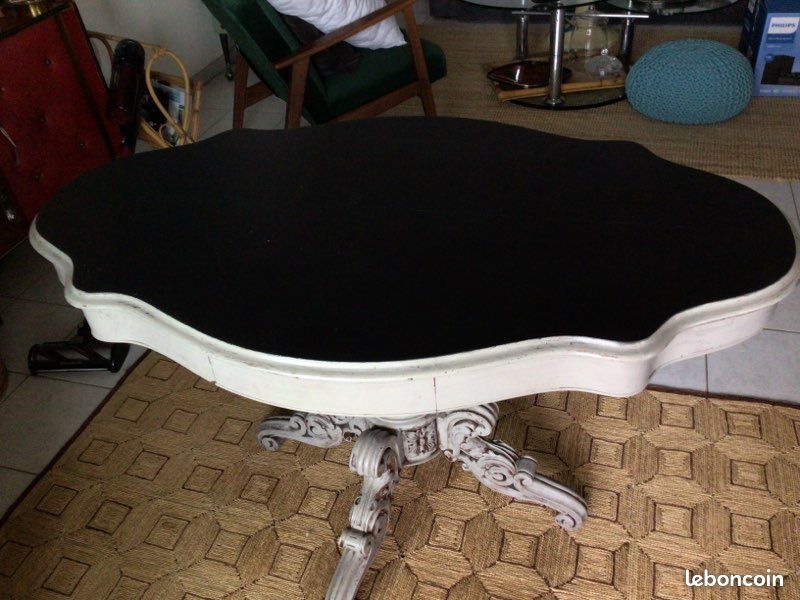 Table violon (image 1)