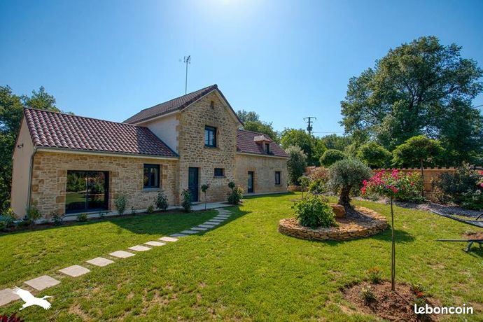Maison 15 pièces 432 m²