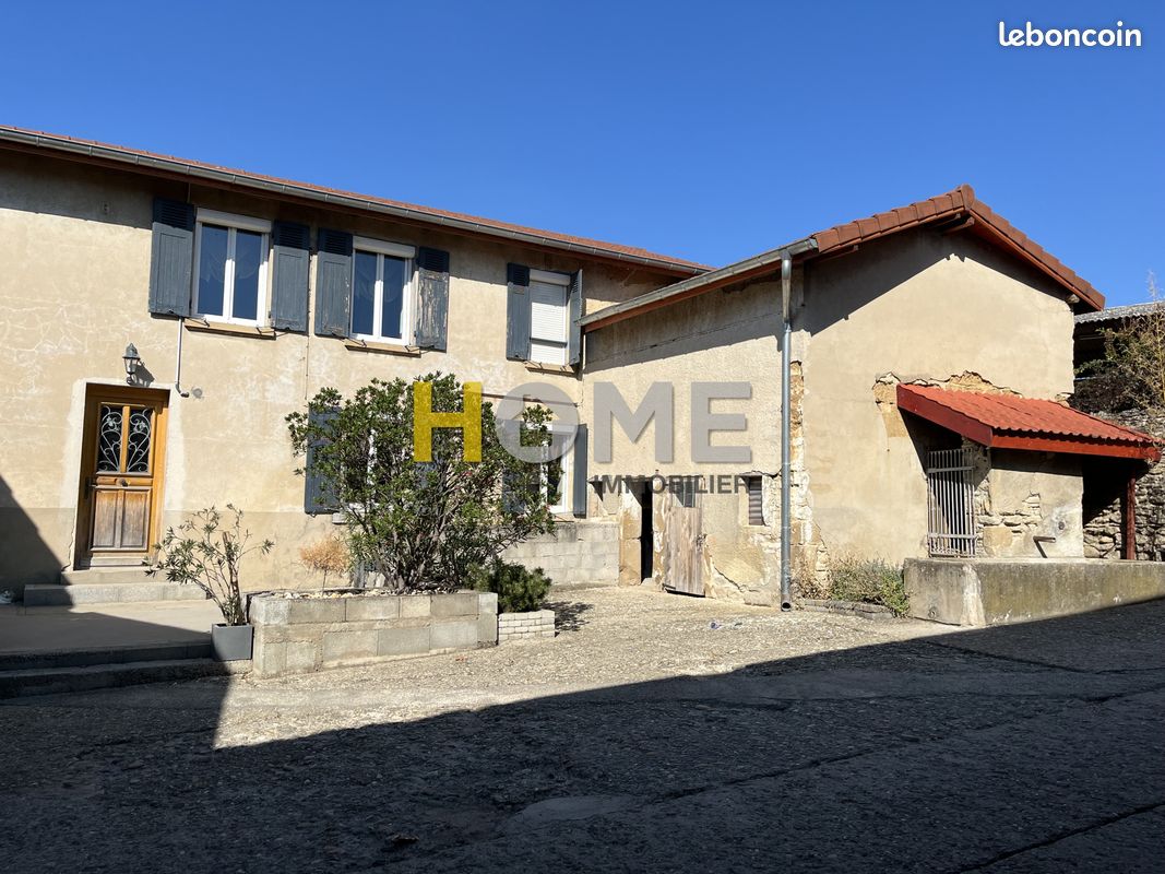 Maison 5 pièces 221 m² · à Estrablin · 221 m² · 555 000 €