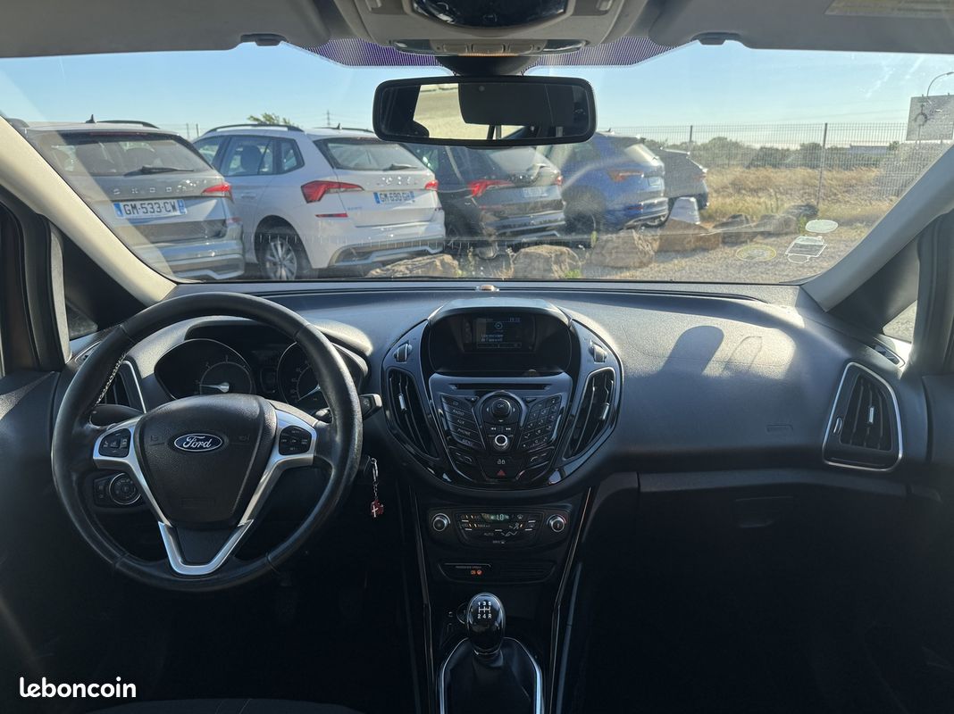 Ford B-MAX 1.5 TDCI 75CH FAP TITANIUM (image 11)