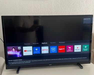 TV Philips LCD 32 Pouces (81 Cm) – Noir, Très Bon état, Fonctionnel, à Venir Chercher